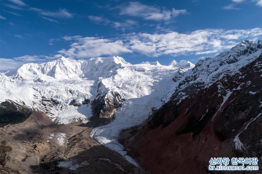 （环境）（1）西藏波密：米堆冰川引游人
