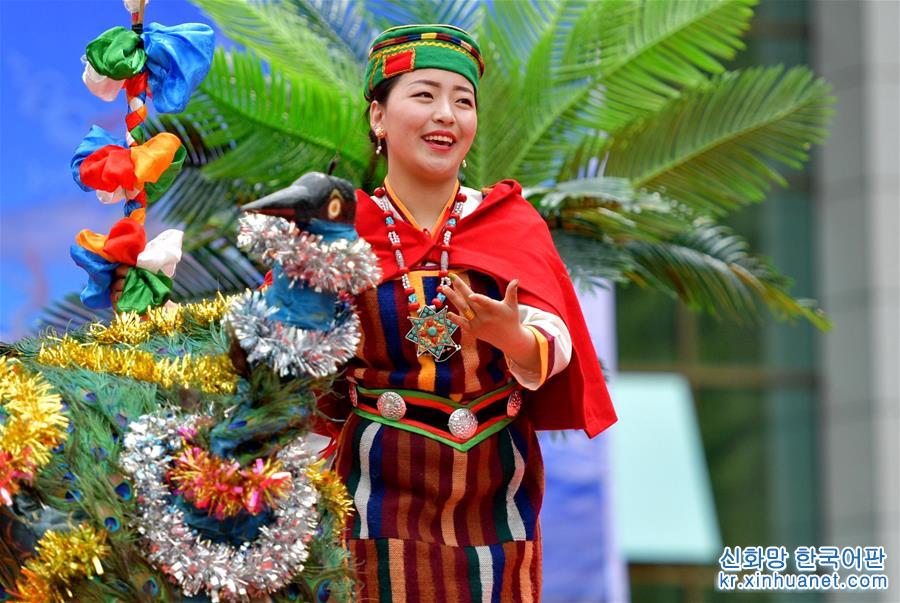 （社会）（2）亚东首届国际边贸旅游文化节开幕