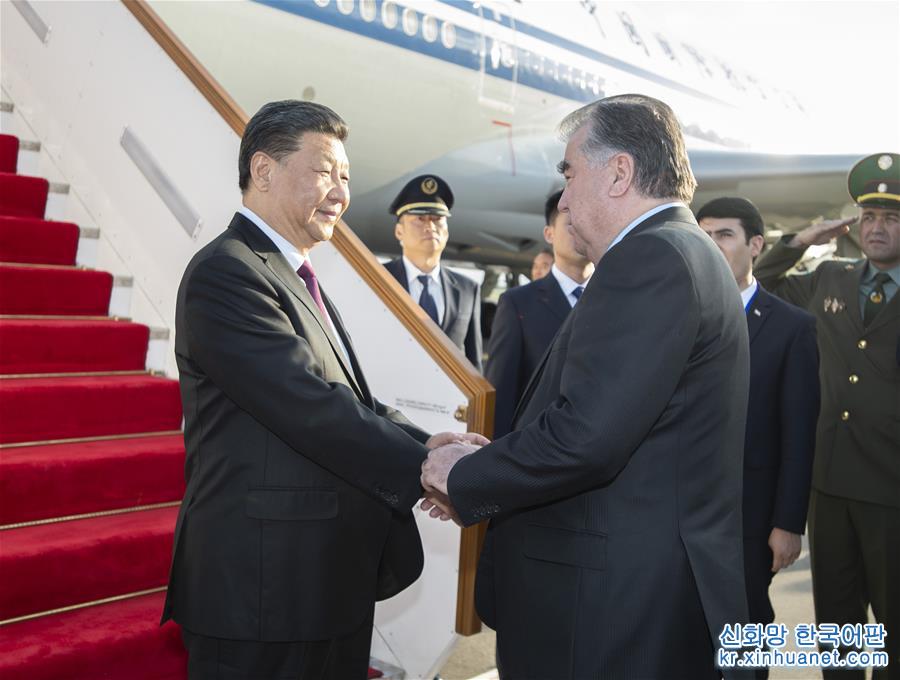 （XHDW）（1）习近平抵达杜尚别开始出席亚洲相互协作与信任措施会议第五次峰会并对塔吉克斯坦共和国进行国事访问