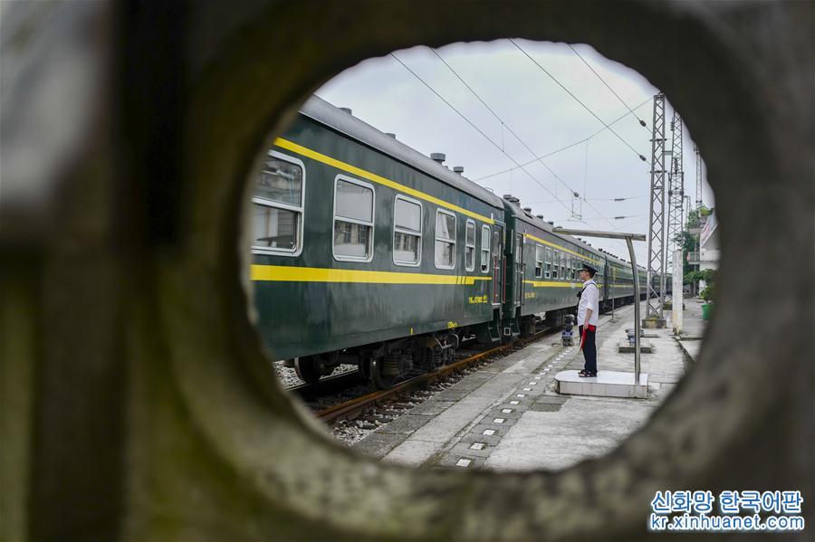 （图片故事）（20）成渝铁路：新中国第一条铁路见证蜀道变通途