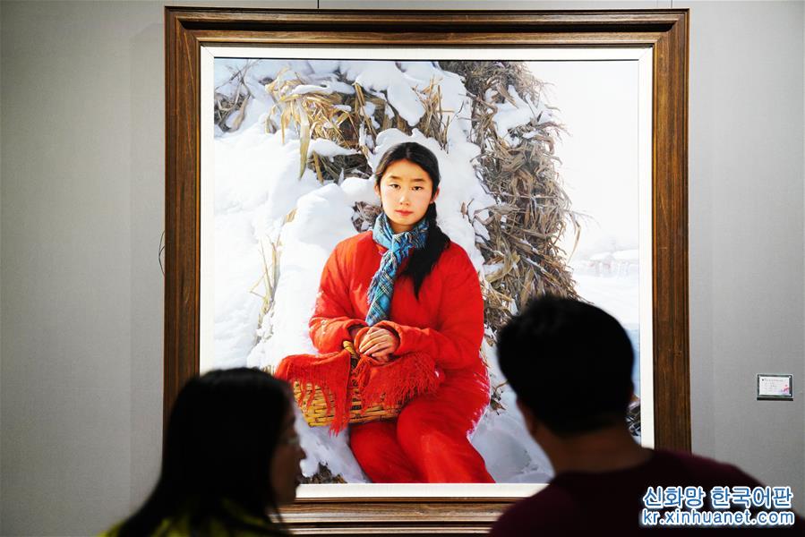 （文化）（5）國際油畫展“添彩”中俄博覽會