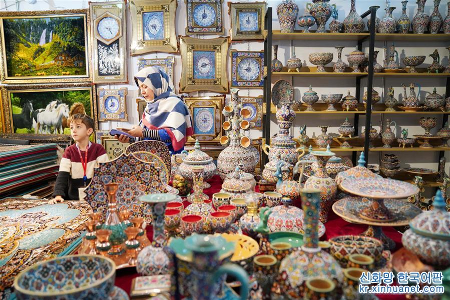 （文化）（1）精美工藝品“閃耀”中俄博覽會