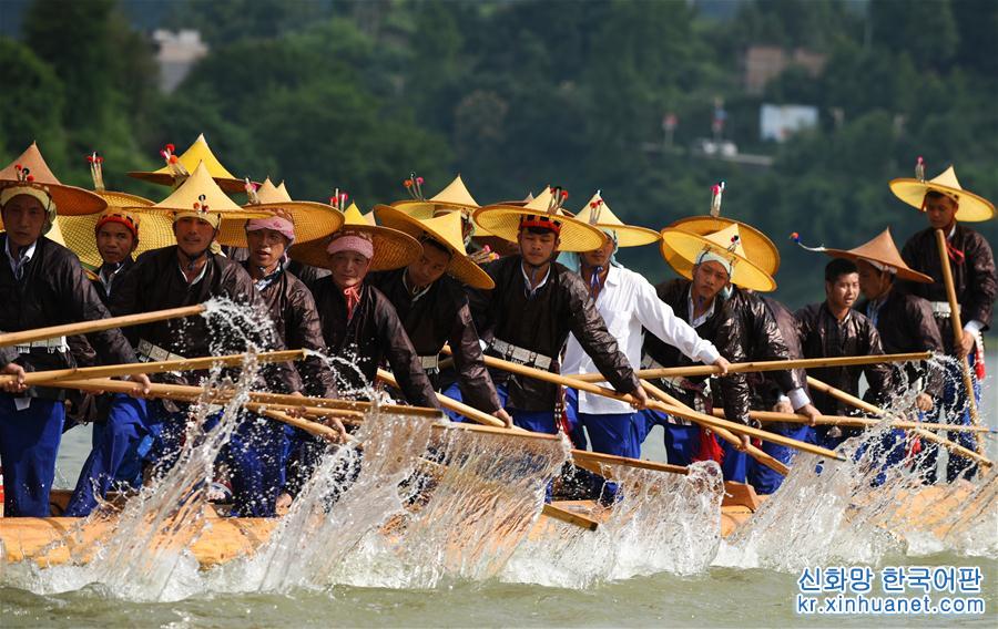 （文化）（6）贵州台江：欢度苗族独木龙舟节