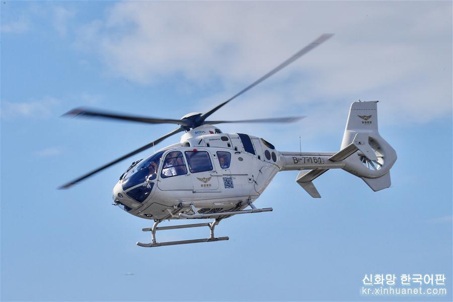 （图文互动）（1）深圳开通首条直升机跨境航线 打“飞的”到香港15分钟