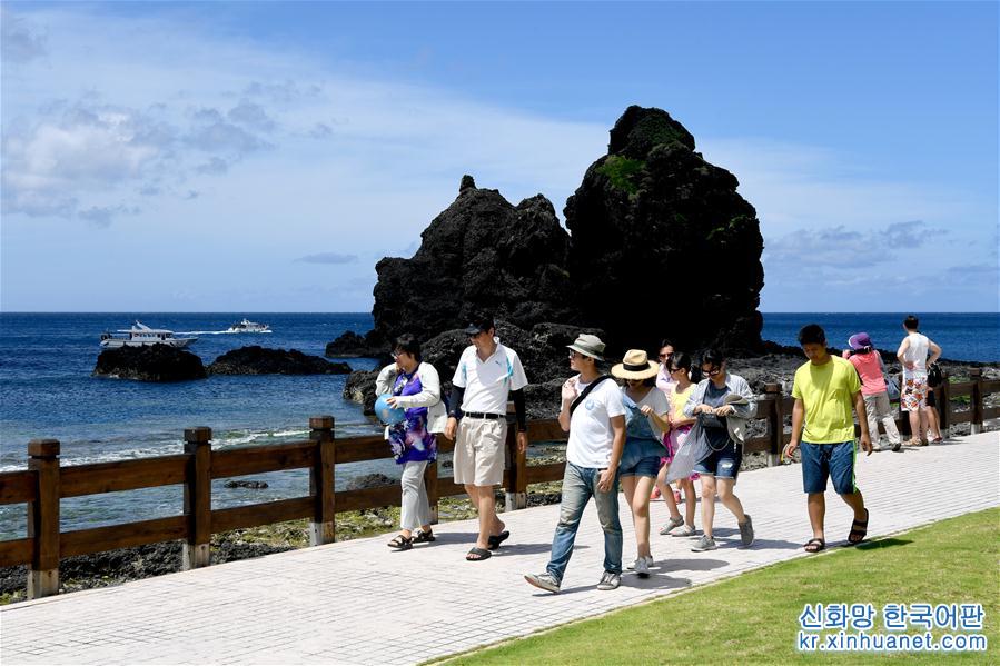 （图文互动）（2）旅游旺季来临 台湾业者各展身手引游客