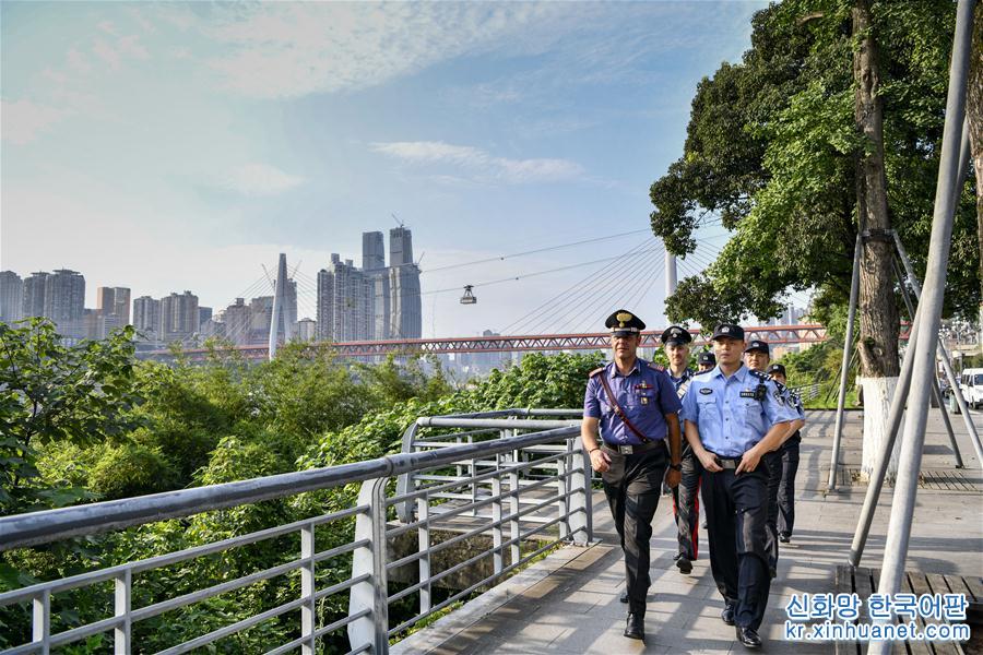 （法治）（2）中意在重庆开展联合警务巡逻