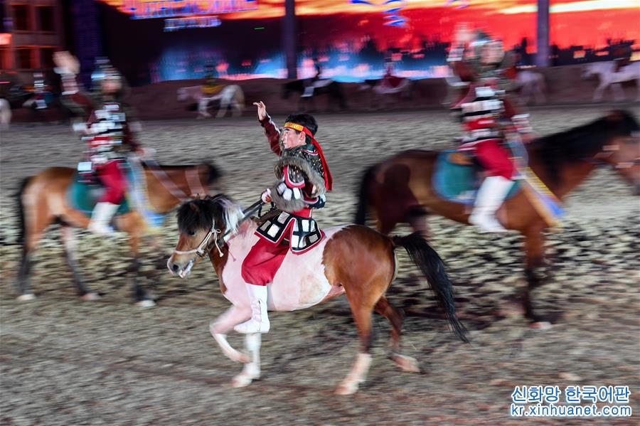 （社會）（7）蒙古國演員為中國觀眾展現馬術實景劇