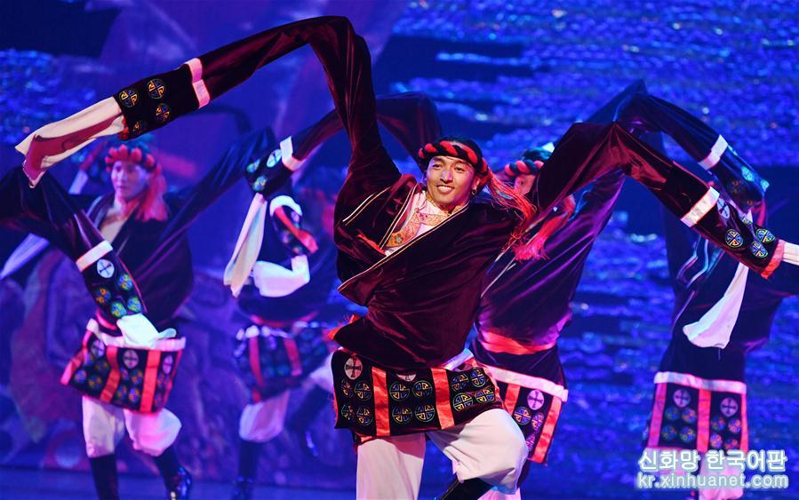 （文化）（2）大型舞剧《盛世锅庄》国内首演