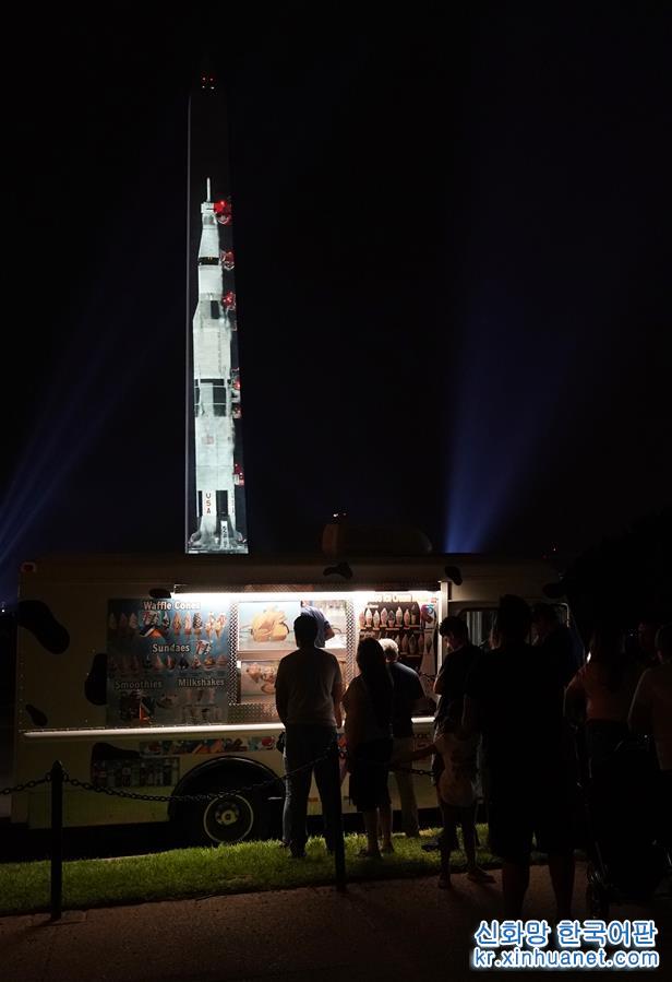 （新华视界）（2）华盛顿纪念碑“变身”登月火箭