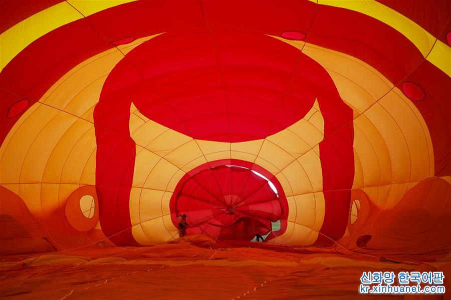 （XHDW）（2）跟着热气球飞行员“上天”