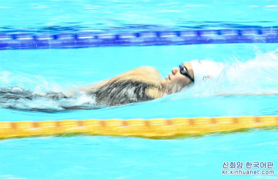 （游泳世锦赛）（1）游泳——女子400米个人混合泳：叶诗文摘银