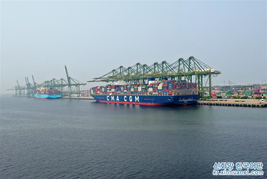 （经济）（3）走进人工深水大港——天津港