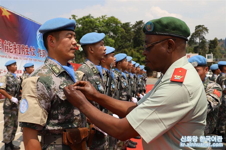 （国际·图文互动）（2）中国第22批赴刚果（金）维和部队218名官兵被联合国授予“和平荣誉勋章”