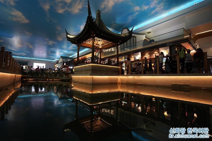 （美丽中国）（6）阳澄湖服务区“盛妆”迎客 成“网红打卡地”