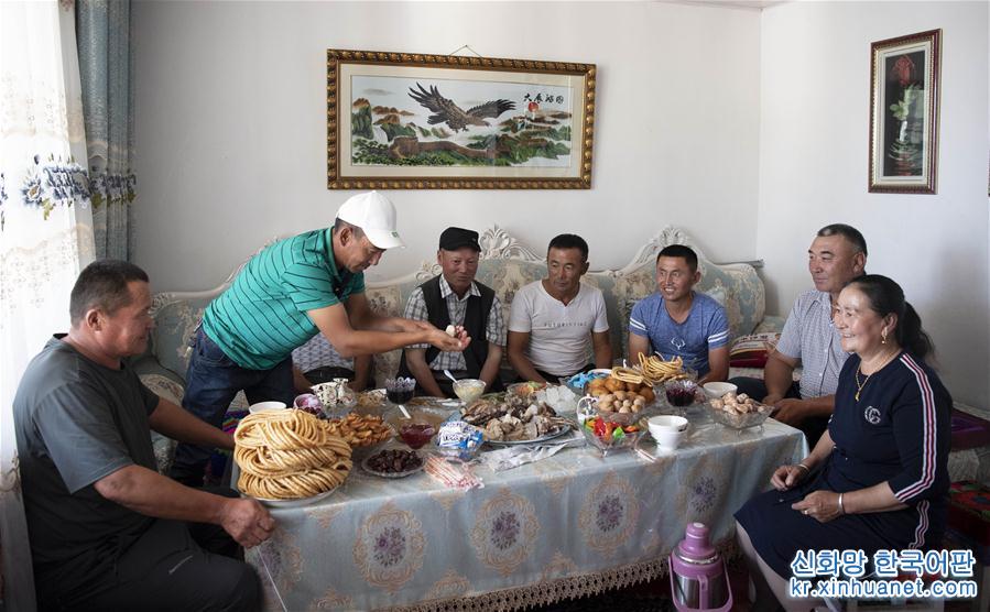 （社会）（6）新疆哈萨克牧民的新生活