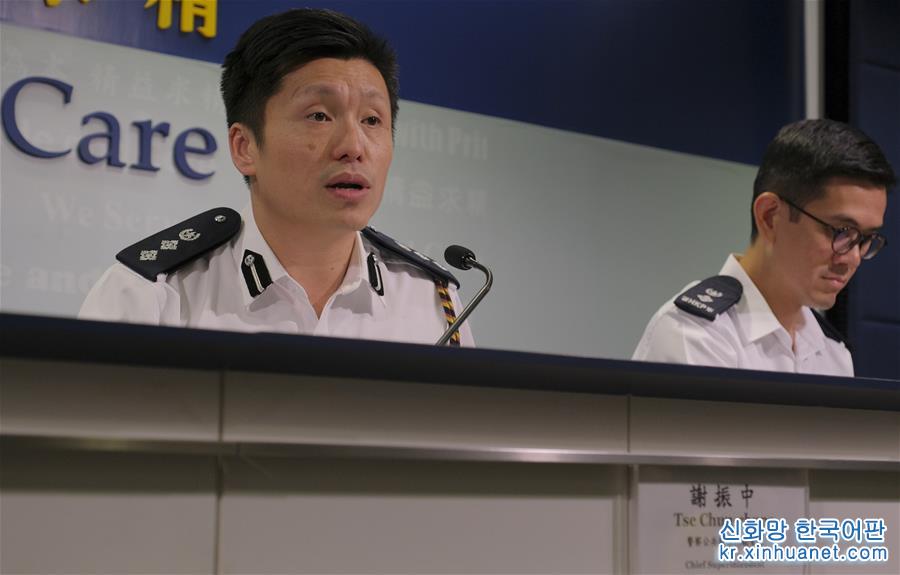 （圖文互動）（2）香港警察：“為了維護法紀，受傷也值得！”