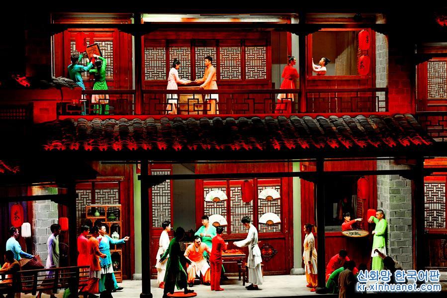 （文化）（1）武夷山：《印象大红袍》引来八方客