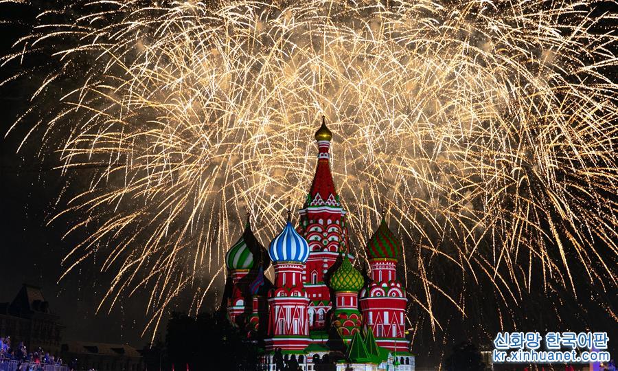 （国际）（1）“救世主塔楼”国际军乐节在莫斯科开幕