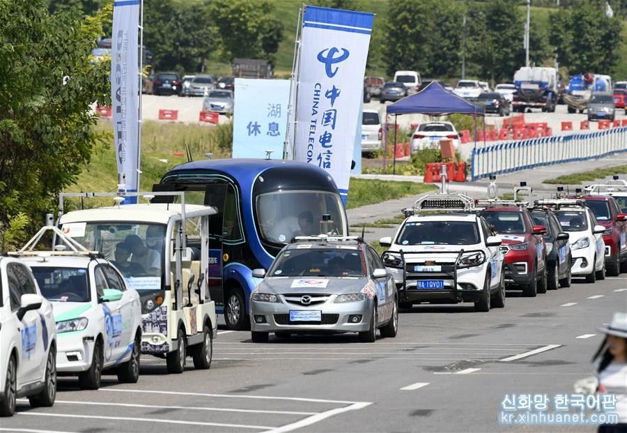 （图文互动）（2）特稿：自动驾驶世界赛道迎来“中国时间”