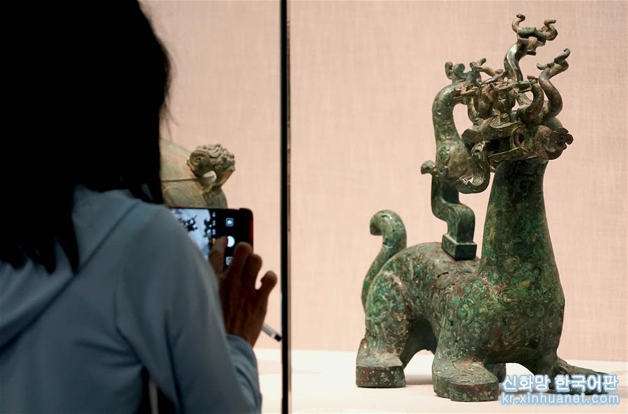 （文化）（4）郑州：“追迹文明——新中国河南考古七十年展”开幕
