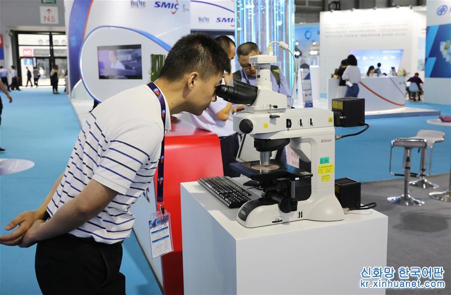 （经济）（3）中国国际半导体博览会在上海开幕