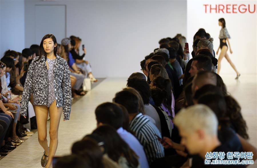 （国际）（3）中国内衣品牌三枪亮相纽约时装周
