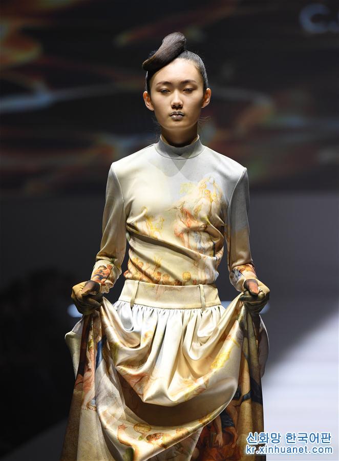 （文化）（5）第十九届中国（青岛）国际时装周启幕