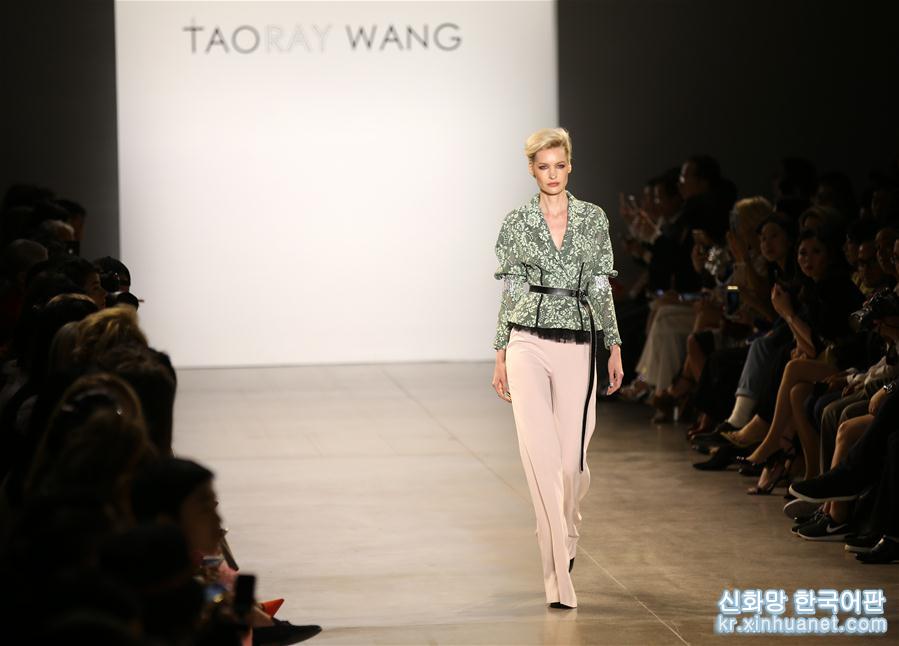 （国际）（2）Taoray Wang品牌亮相纽约时装周