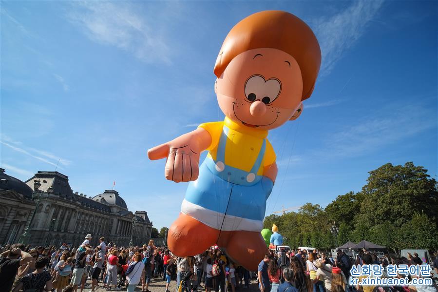 （國際）（5）布魯塞爾舉行卡通氣球大巡遊