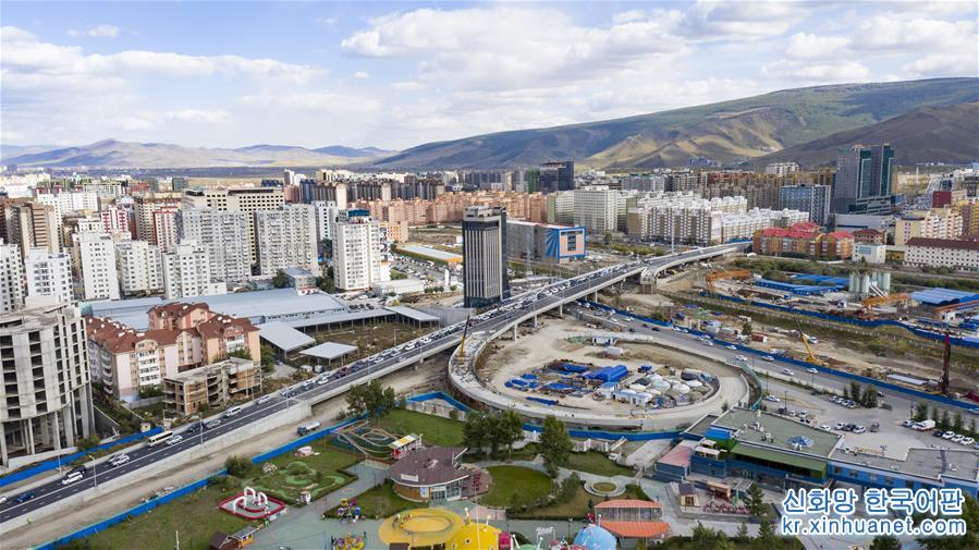 （国际）（3）中国企业承建的蒙古国最大互通立交桥主桥通车