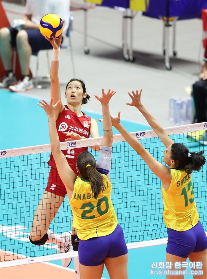 （體育）（6）排球——女排世界杯：中國隊勝巴西隊