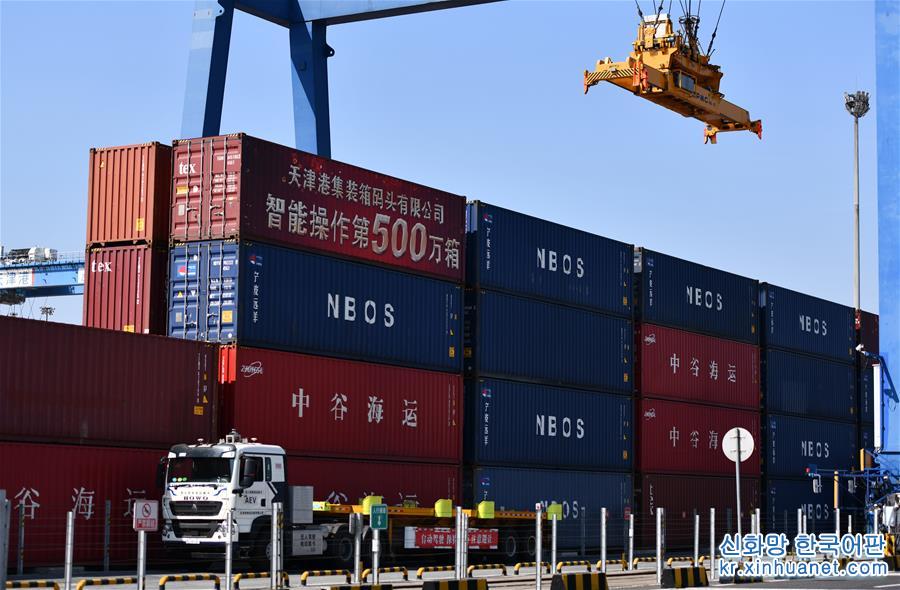 （经济）（2）天津港建设智能码头具有成效