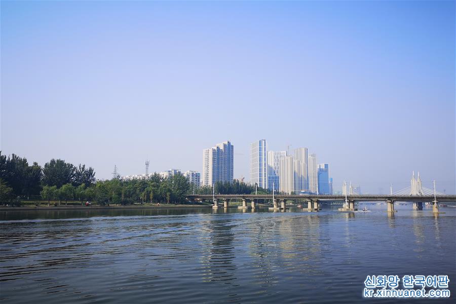 （图文互动）京杭大运河北京城市副中心段实现旅游通航