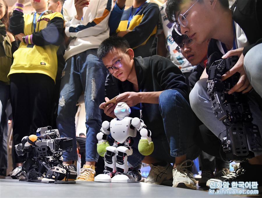 （科技）（5）2019中国智能机器人大赛在青岛举行