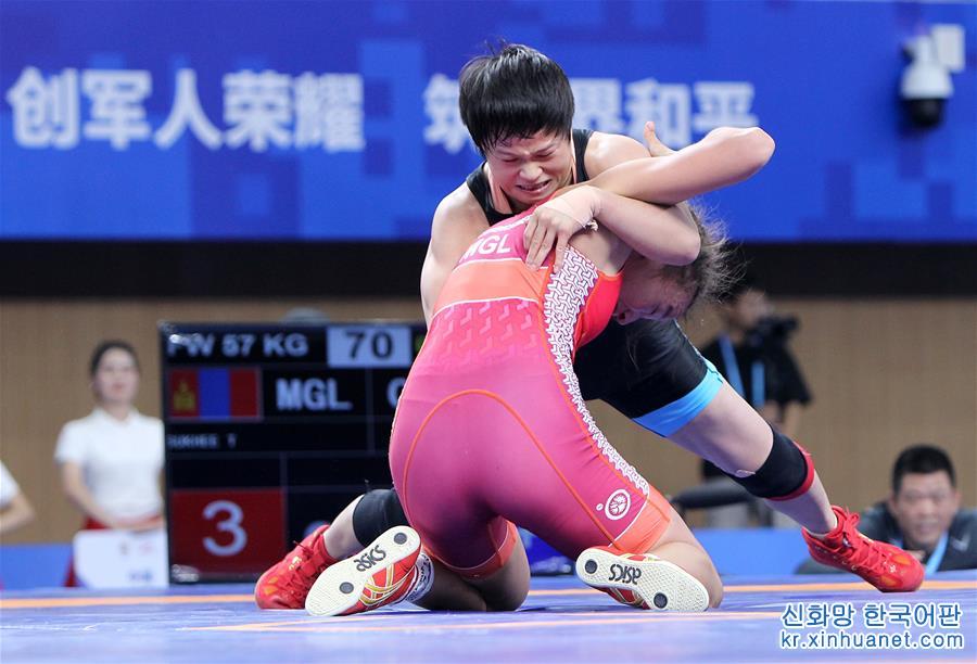 （軍運會）（4）摔跤——女子自由式57公斤級決賽：李繪奪金