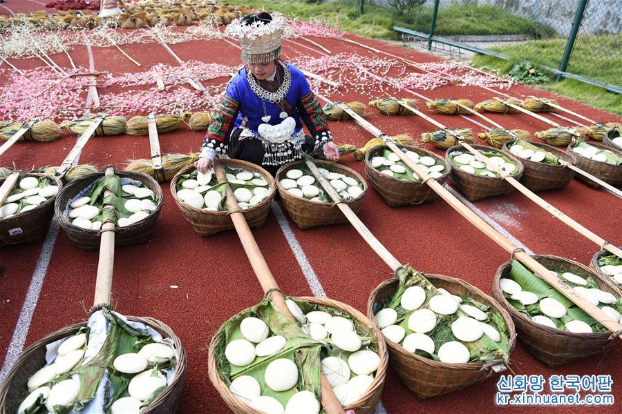 （文化）（10）贵州雷山：苗族群众欢度苗年