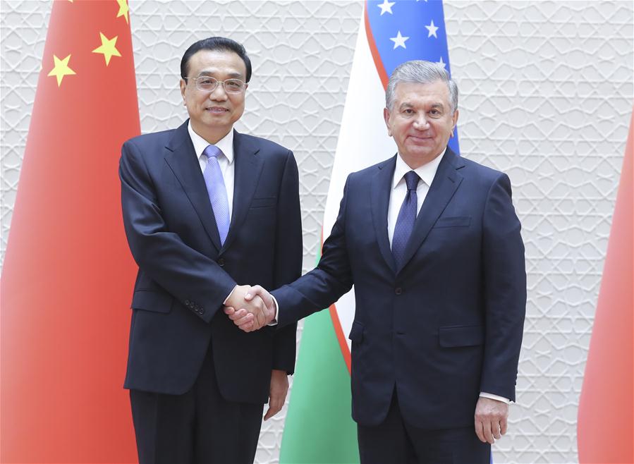 （时政）李克强会见乌兹别克斯坦总统米尔济约耶夫