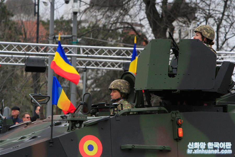 （国际）（1）罗马尼亚举行国庆阅兵式