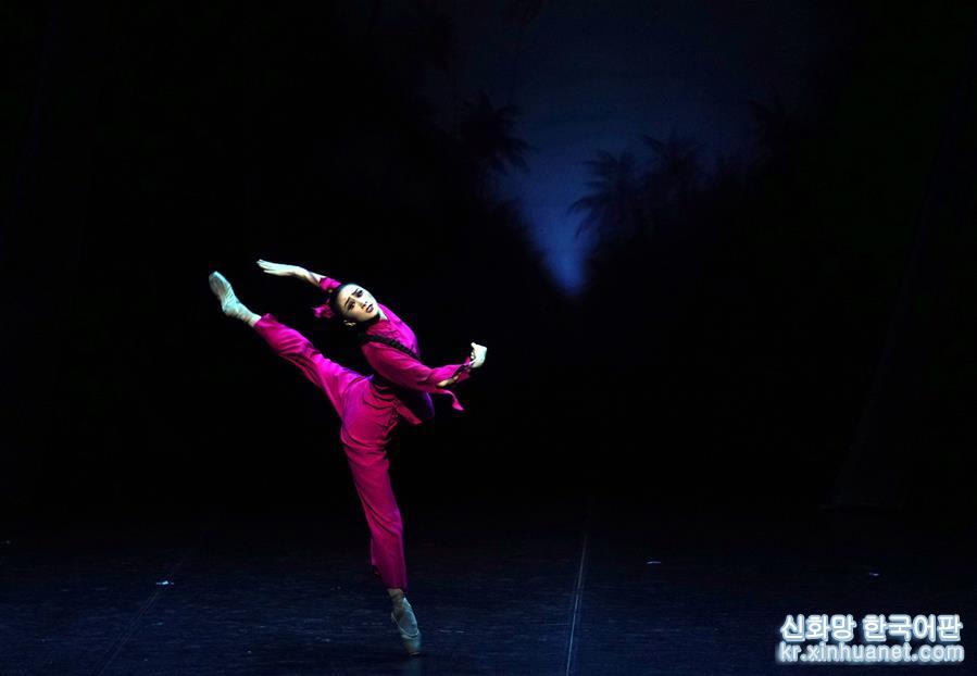 （文化）（4）经典芭蕾舞剧《红色娘子军》在京上演