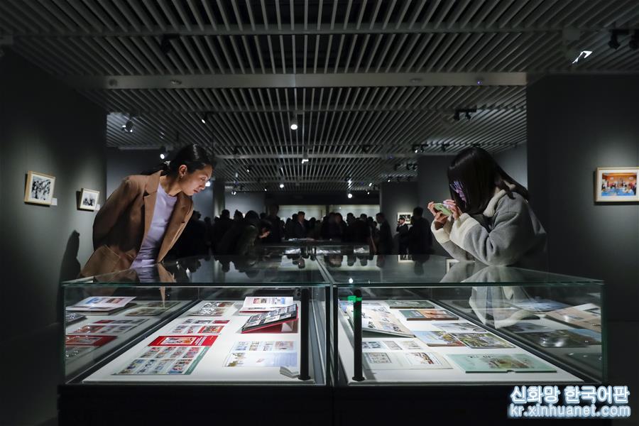 （图文互动）（1）中朝建交70周年纪念展在京开幕