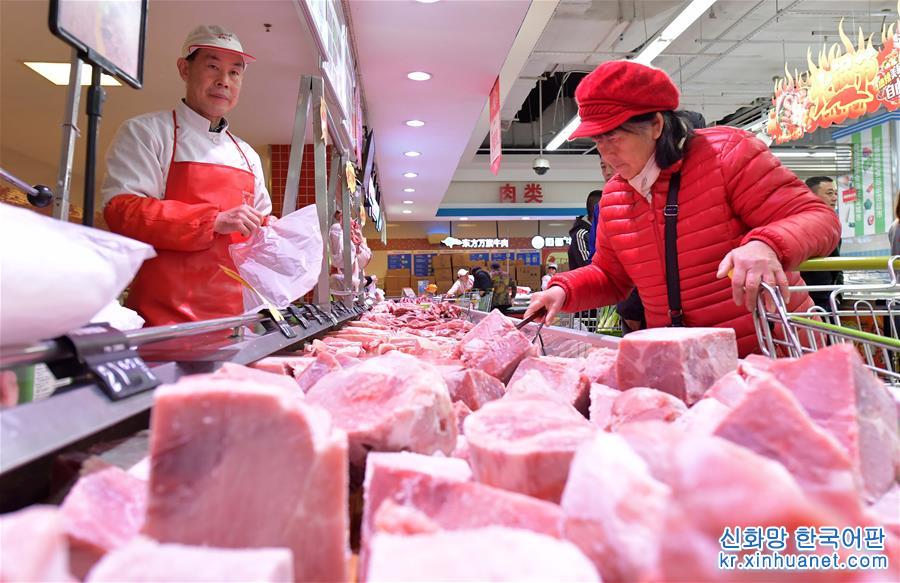 （社会）（2）江西南昌：投放储备肉保供稳价