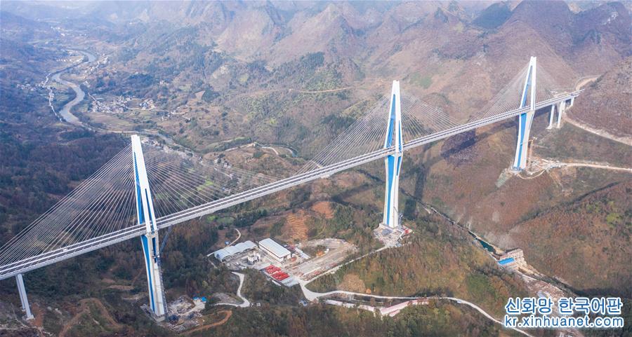 （经济）（12）贵州平塘特大桥即将通车
