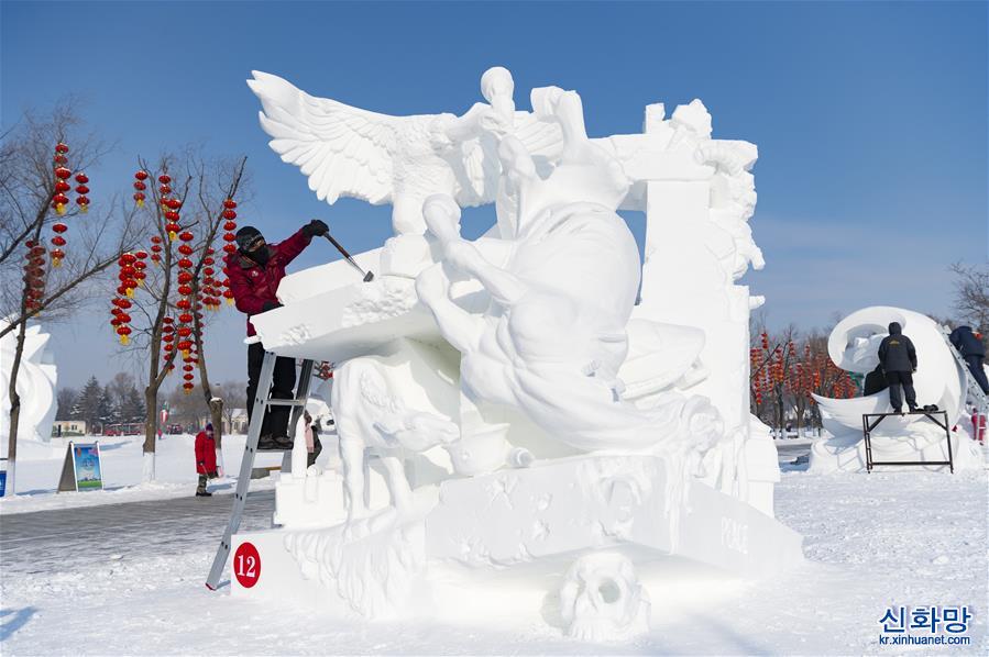 （社会）（8）哈尔滨国际雪雕比赛落幕