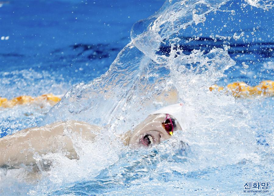 （体育）（6）游泳——FINA冠军系列赛（北京站）：孙杨夺得男子200米自由泳冠军