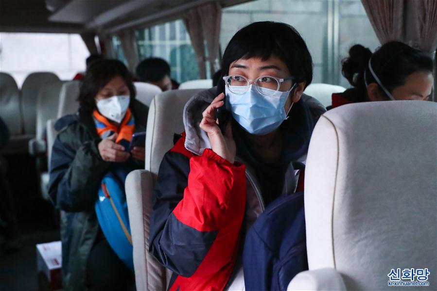 （聚焦疫情防控）（10）北京大学国际医院支援湖北抗疫国家医疗队出征
