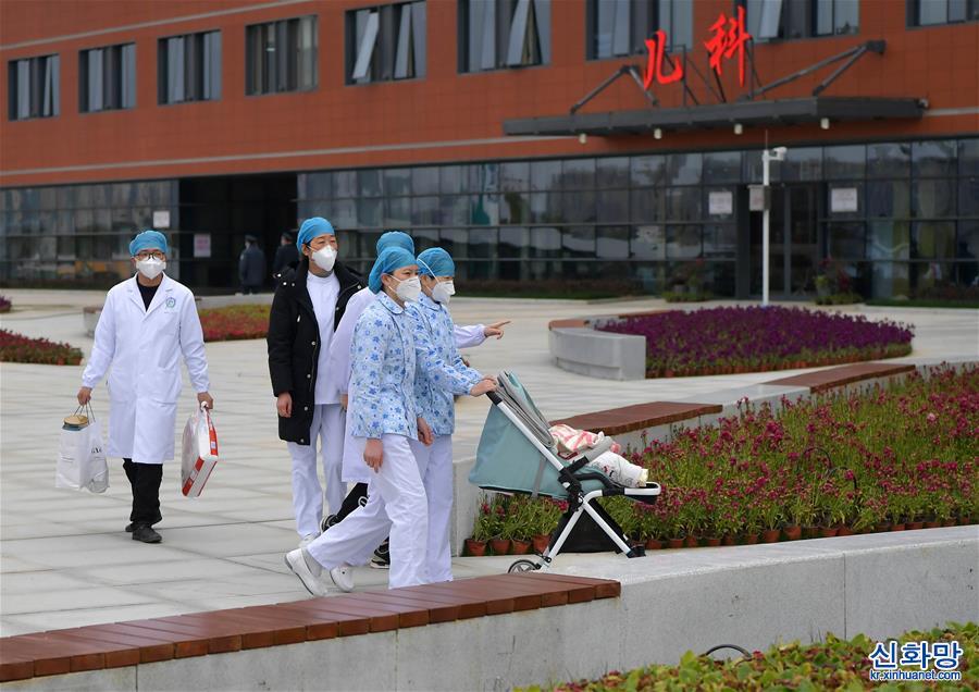 （聚焦疫情防控）（3）江西南昌：7月龄新冠肺炎患儿治愈出院