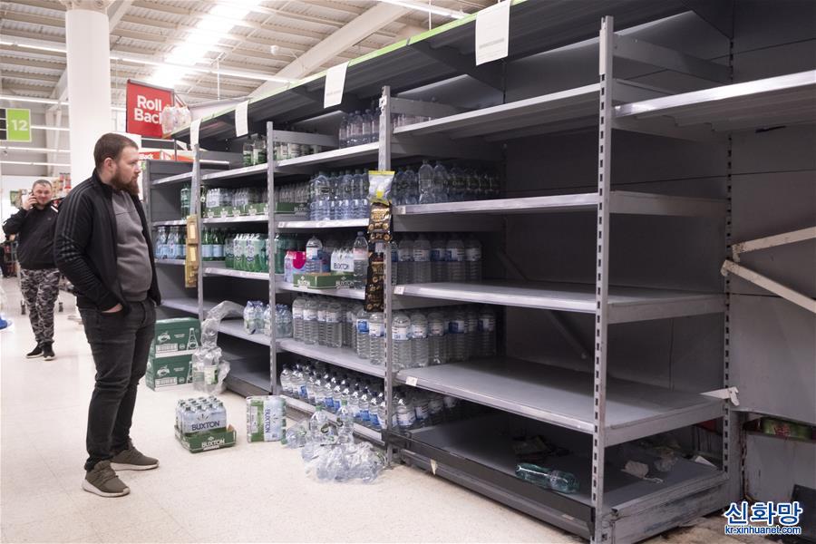 （国际疫情）（3）英国伦敦：超市现抢购潮