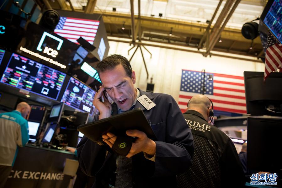 （国际）（1）纽约股市18日午间暴跌再度触发熔断机制