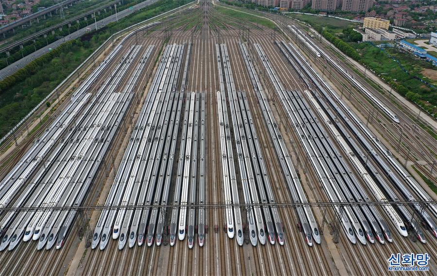 #（社会）（8）武汉：做好铁路客运发车准备