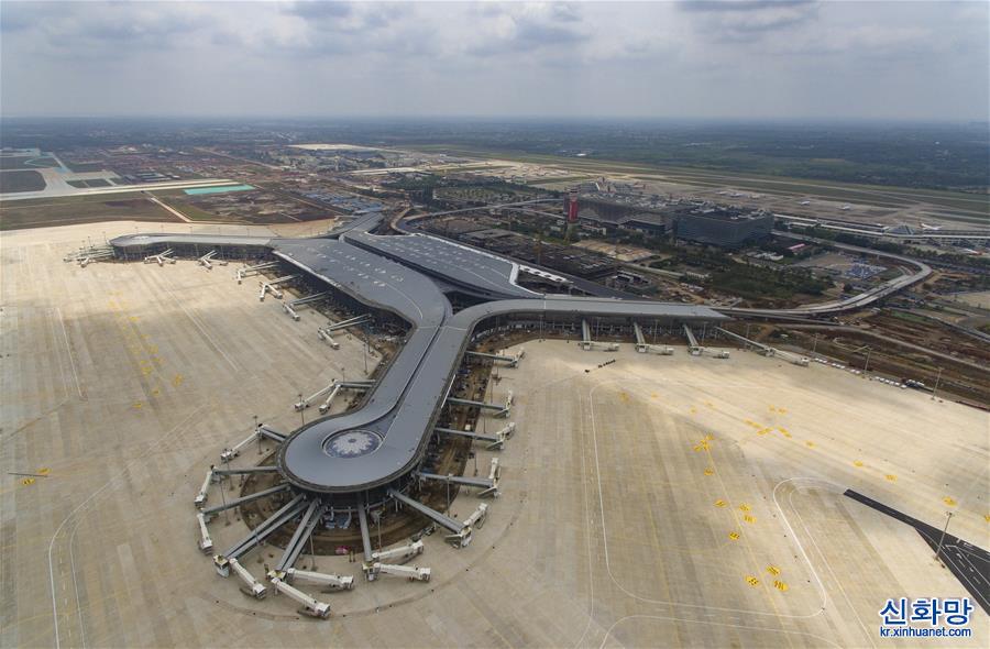 （經濟）（2）海口美蘭國際機場二期工程加緊建設